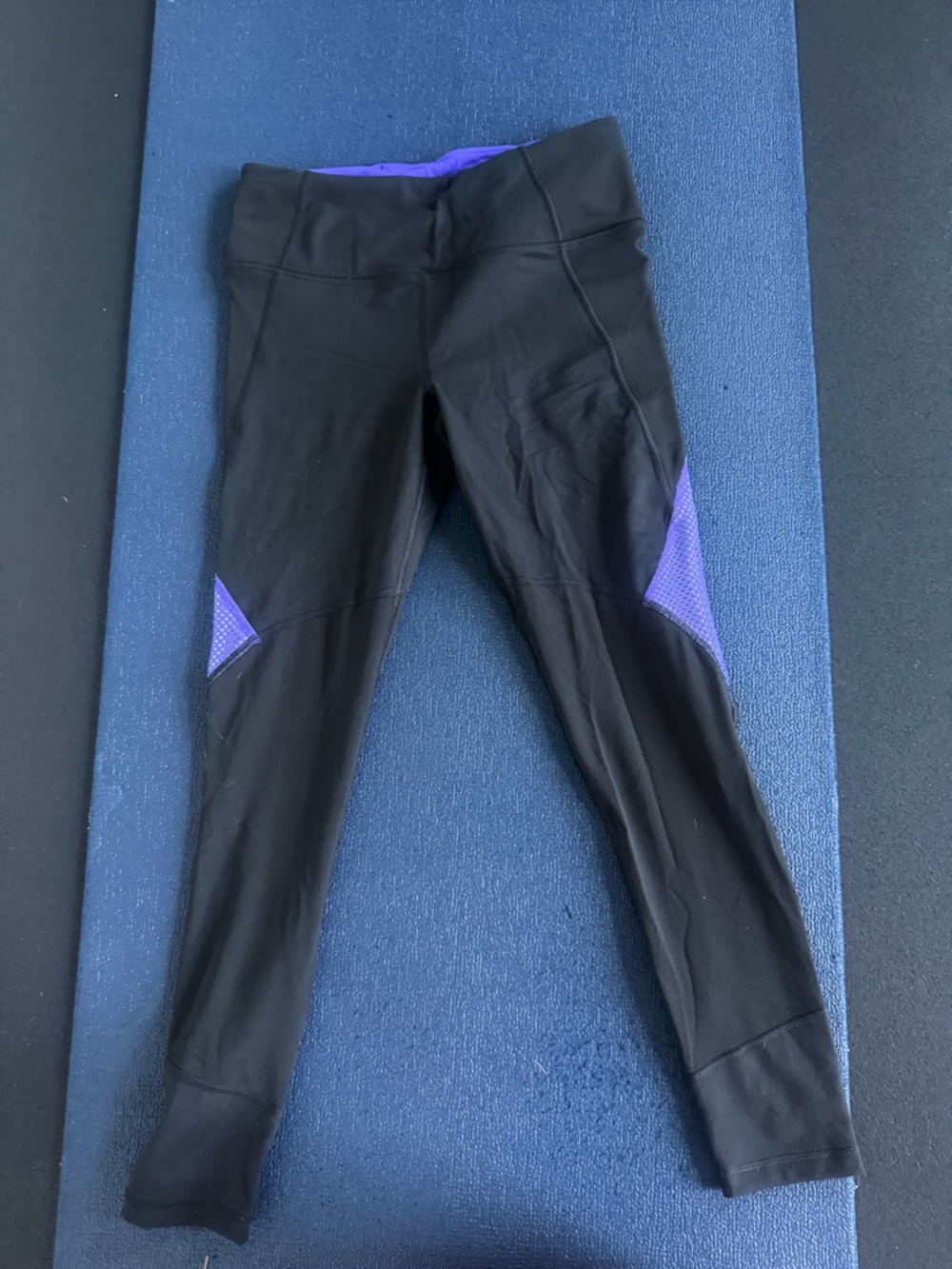 Victoria's Secret Knockout Black Leggings with Purple Accents Medium